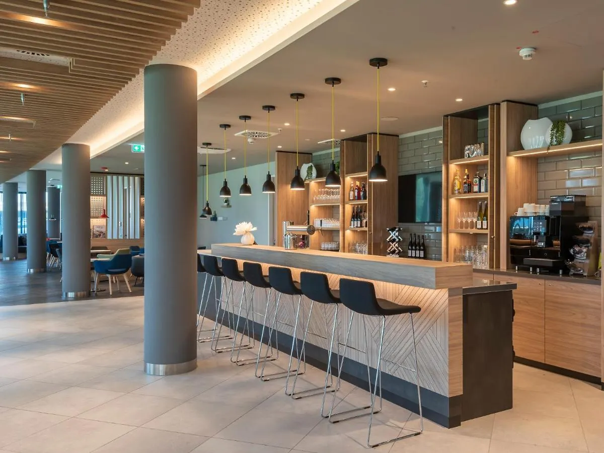 Holiday Inn Express Duesseldorf - Hauptbahnhof By Ihg