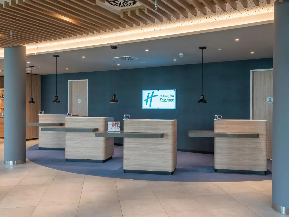Hotel Holiday Inn Express Duesseldorf - Hauptbahnhof By Ihg