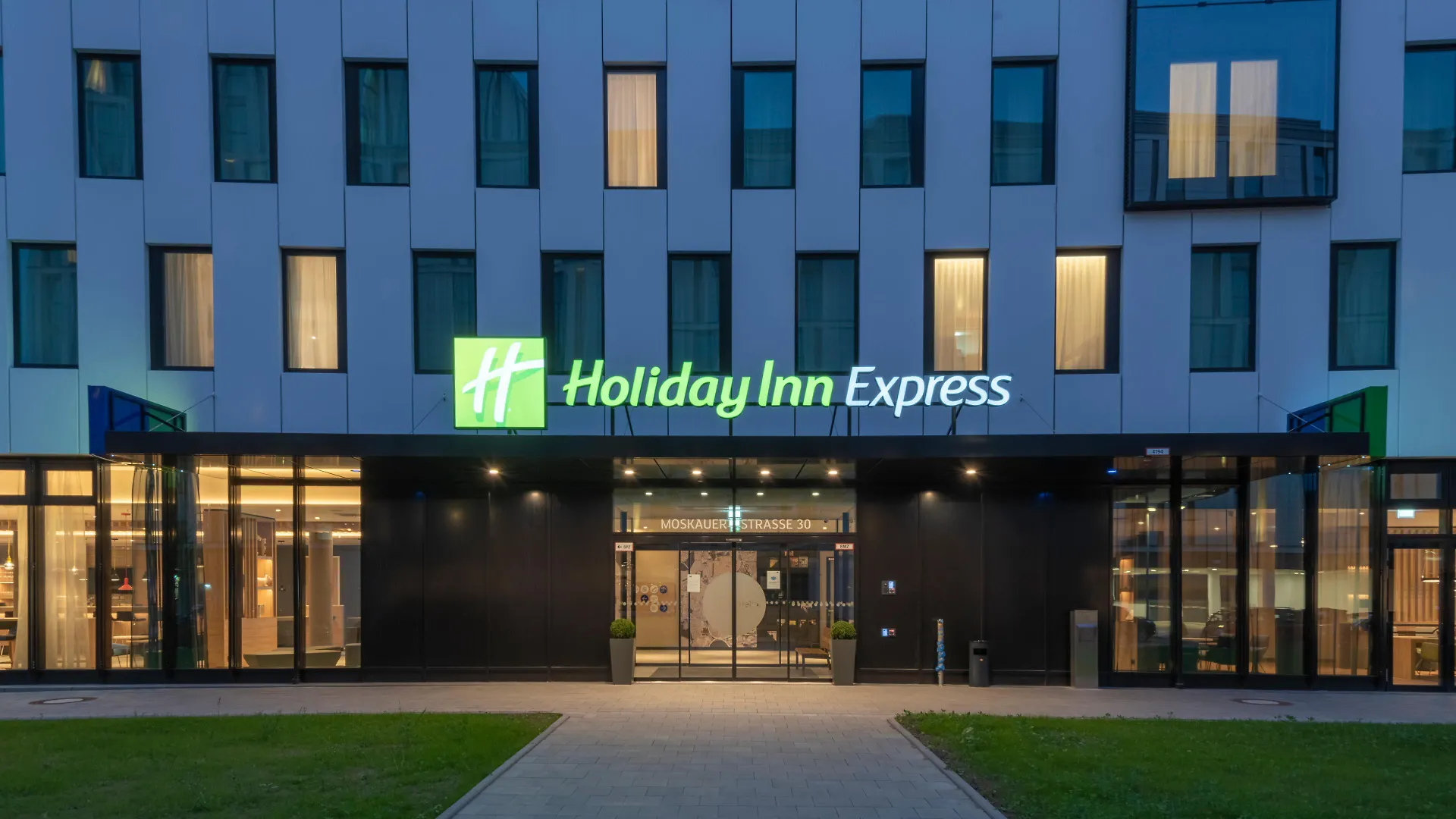 Hotel Holiday Inn Express Duesseldorf - Hauptbahnhof By Ihg