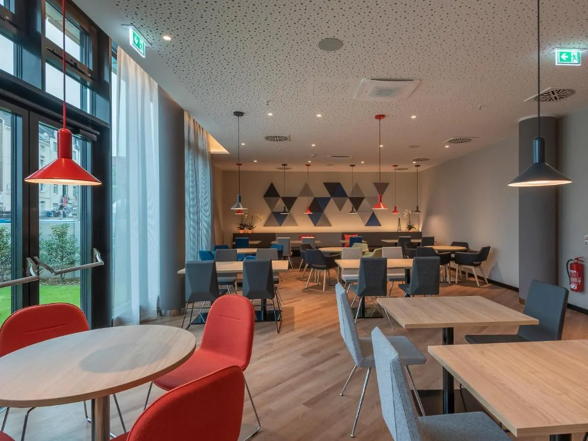 Hotel Holiday Inn Express Duesseldorf - Hauptbahnhof By Ihg