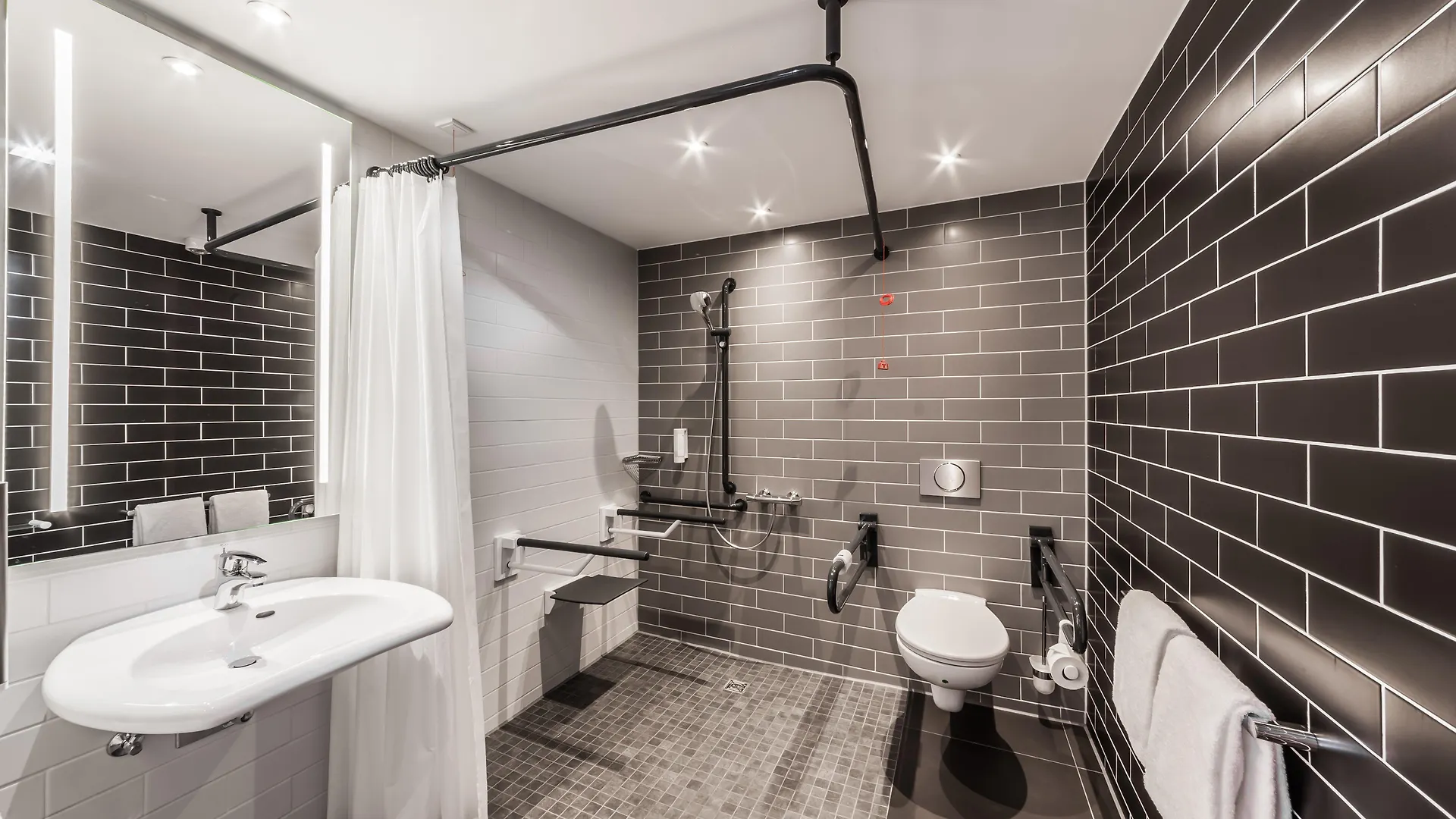 Holiday Inn Express Duesseldorf - Hauptbahnhof By Ihg