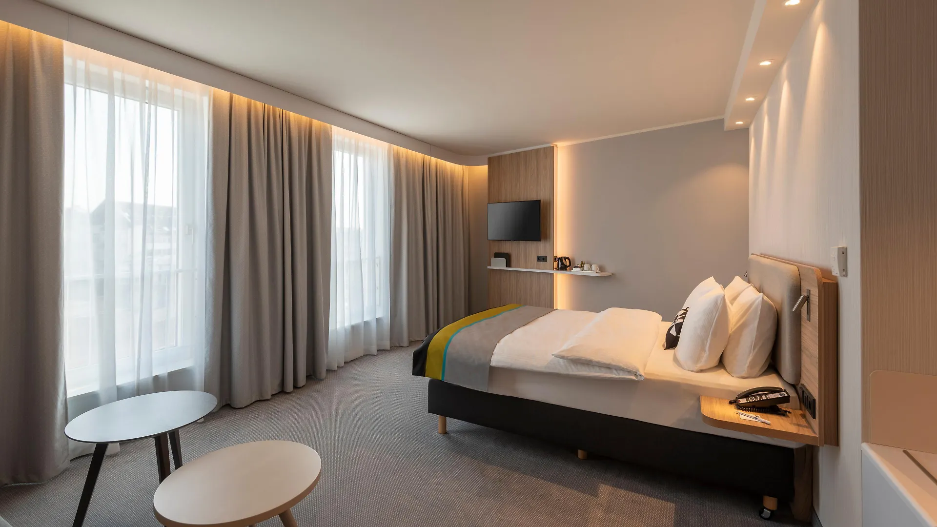 Holiday Inn Express Duesseldorf - Hauptbahnhof By Ihg Hotel Dusseldorf
