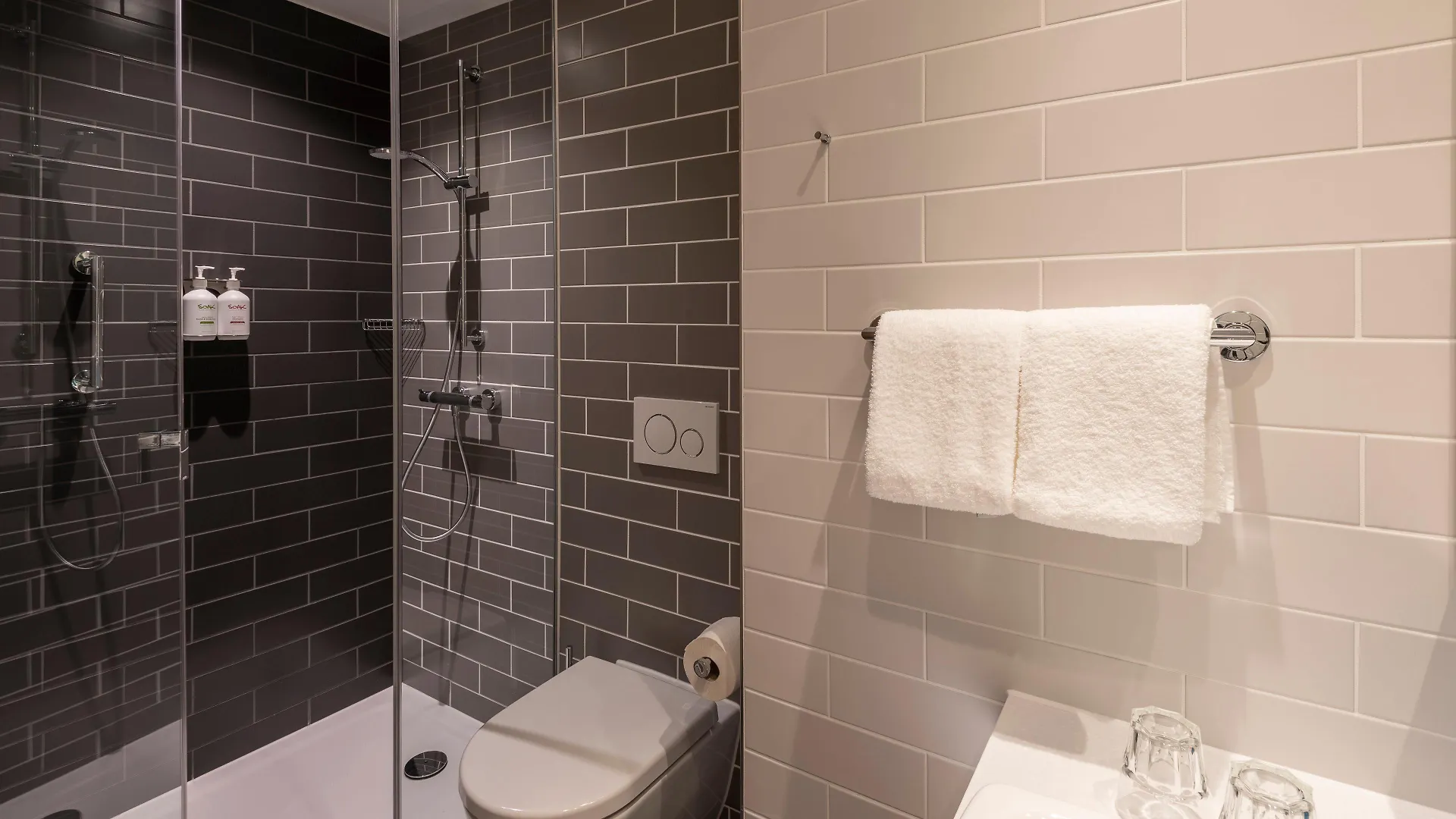 Holiday Inn Express Duesseldorf - Hauptbahnhof By Ihg Germany